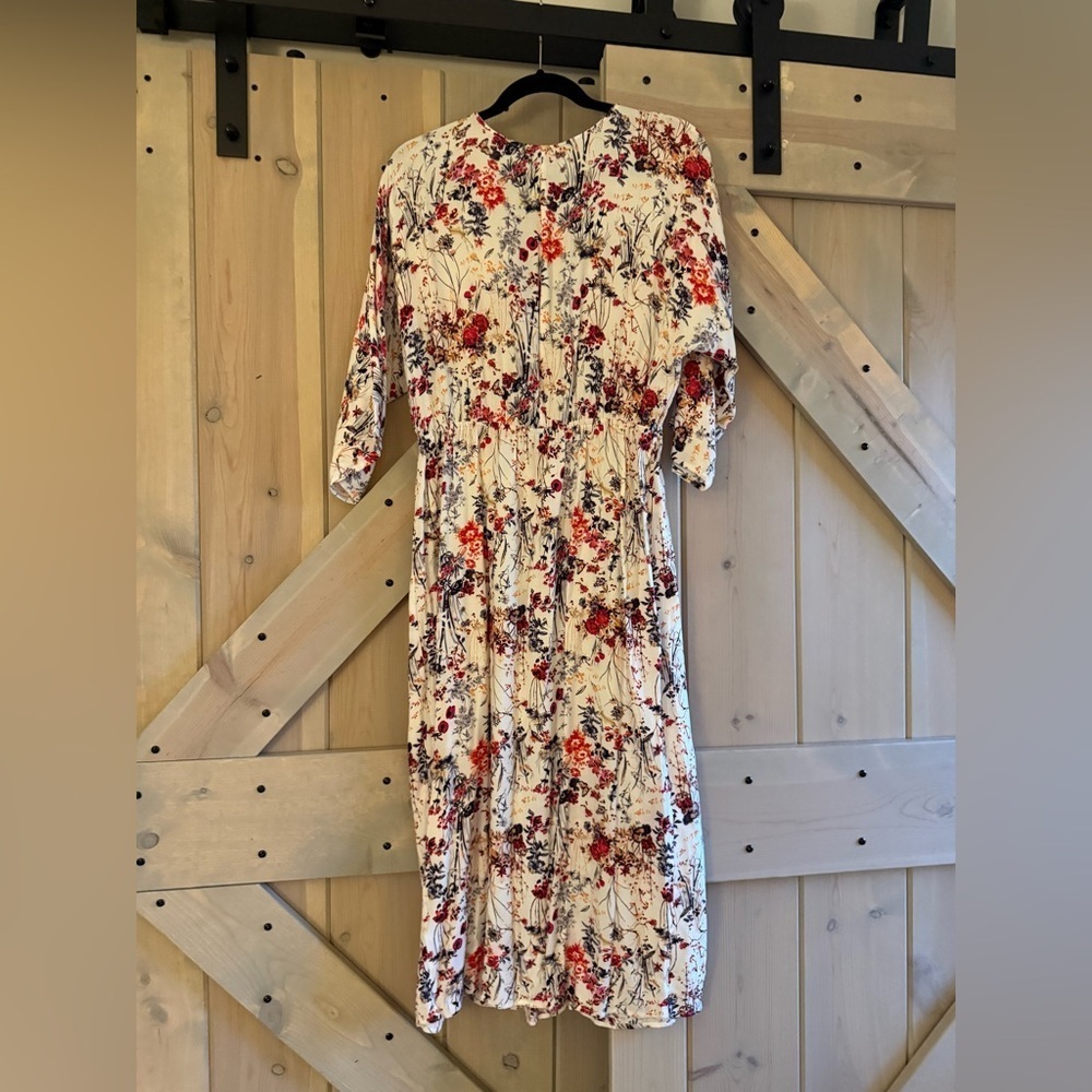 EUC Kori Faux Wrap Floral Dress - Picture 3 of 7